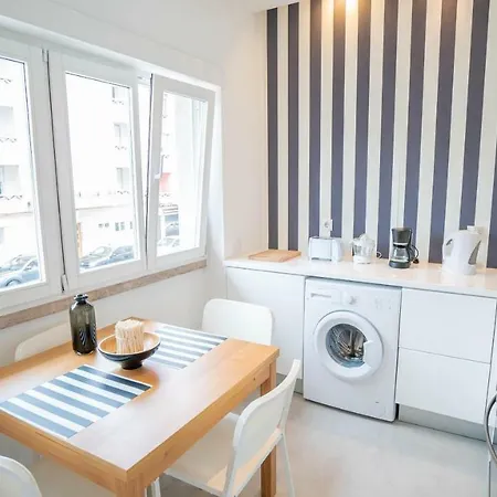 Διαμέρισμα Casual @ 5 De Outubro