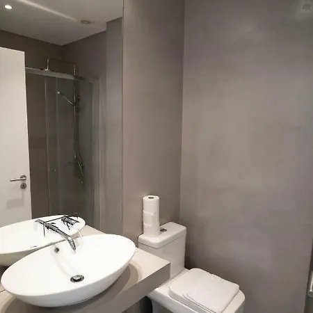 Casual @ 5 De Outubro Appartement