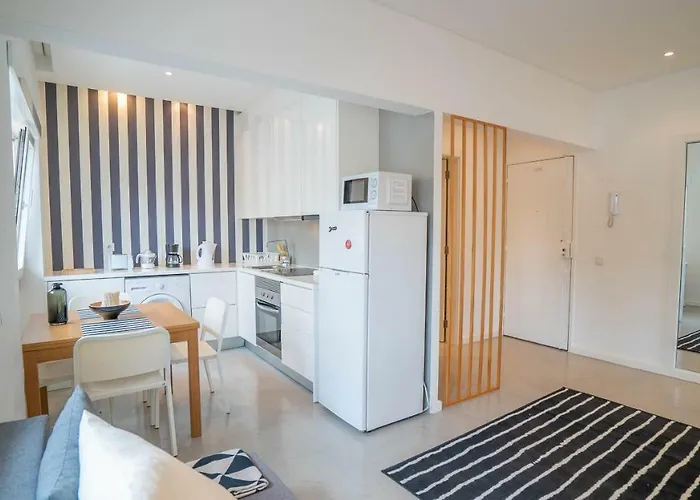 Casual @ 5 De Outubro