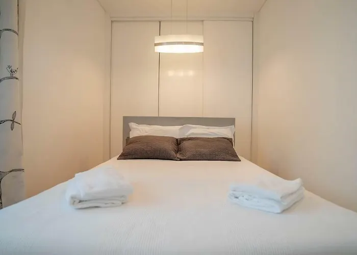 Apartamento Casual @ 5 De Outubro Lisboa